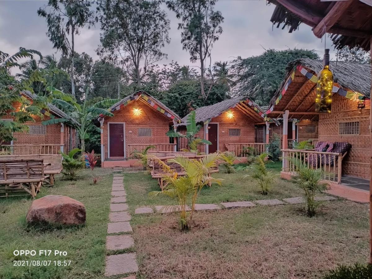 Island Vibes Hotel Hampi Exterior foto